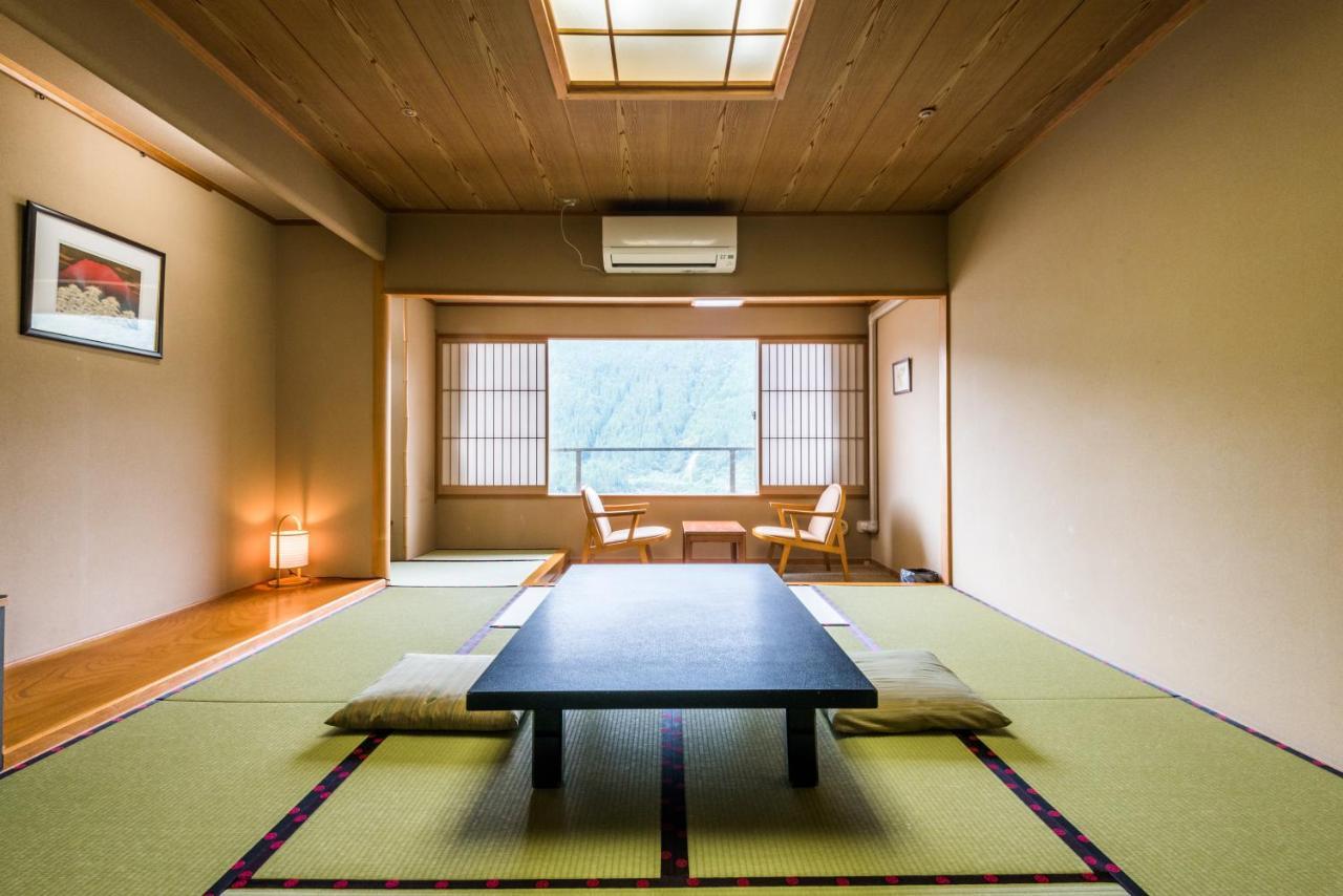 旅館 Ooedo Onsen Monogatari Masuya 3*