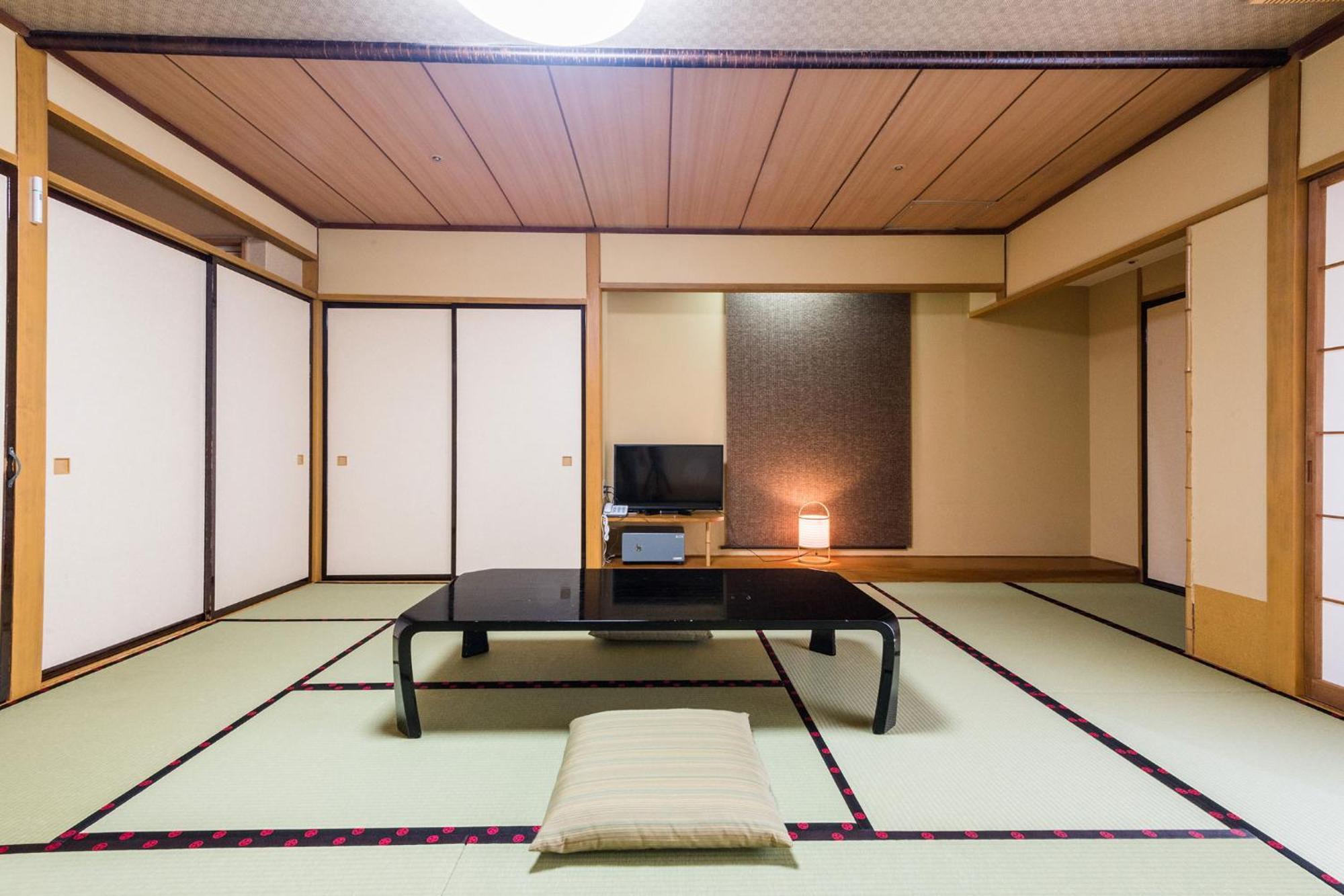 旅館 Ooedo Onsen Monogatari Masuya 3*